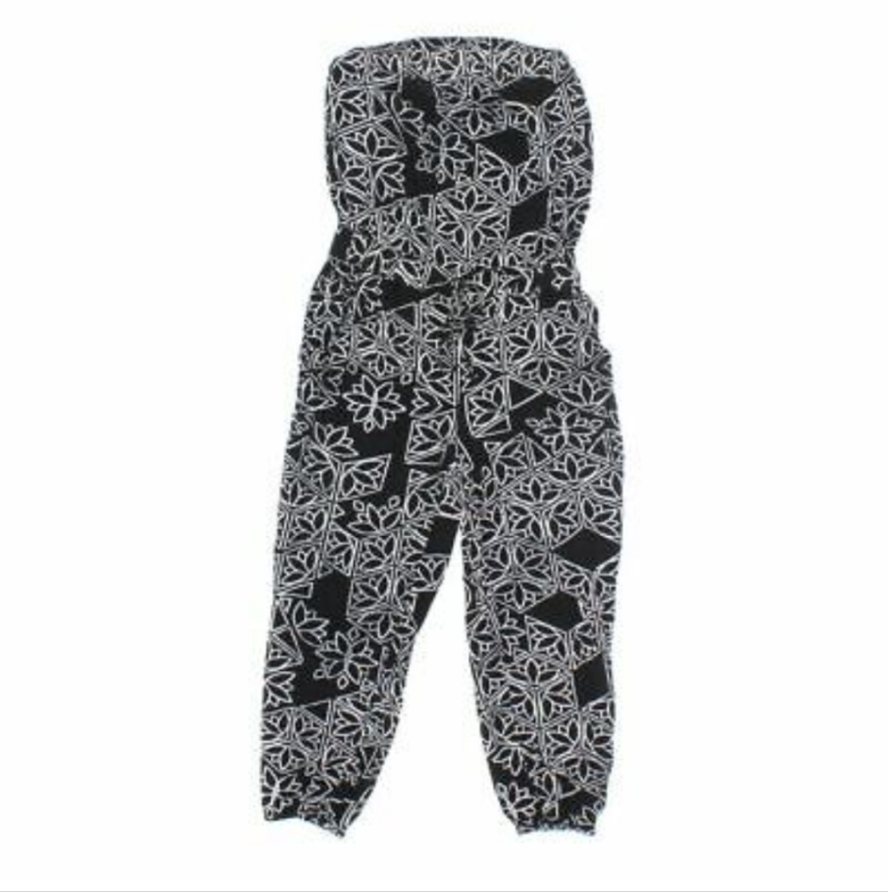 Mudd black white tropical summer beach romper. Size S.